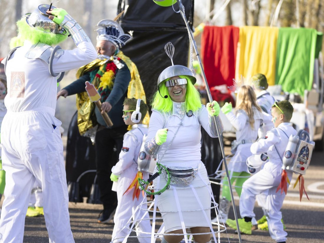 Carnavalsoptocht in Austroa